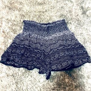 Abstract flowy boho shorts with rouched waist